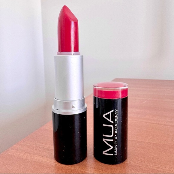 Makeup Academy #224 Berry lipstick Barbiecore - Picture 3 of 3